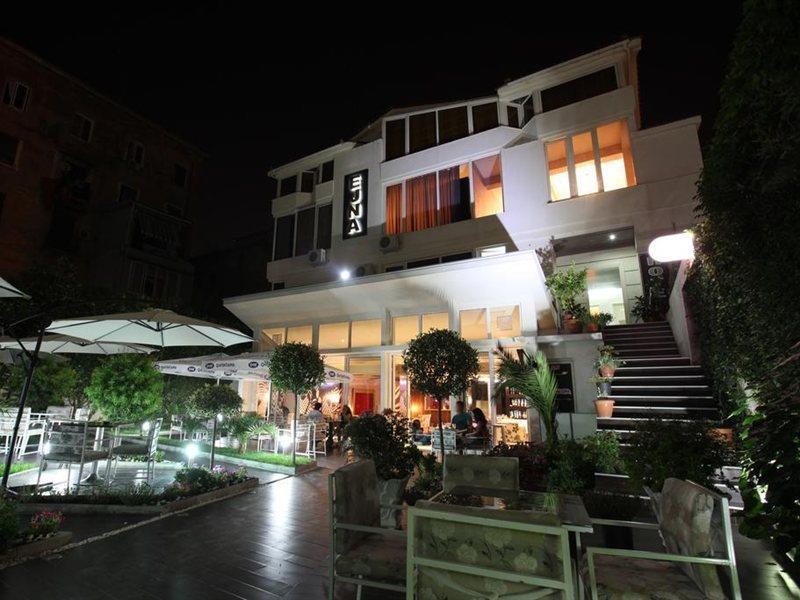 Hotel Eagle ティラナ エクステリア 写真
