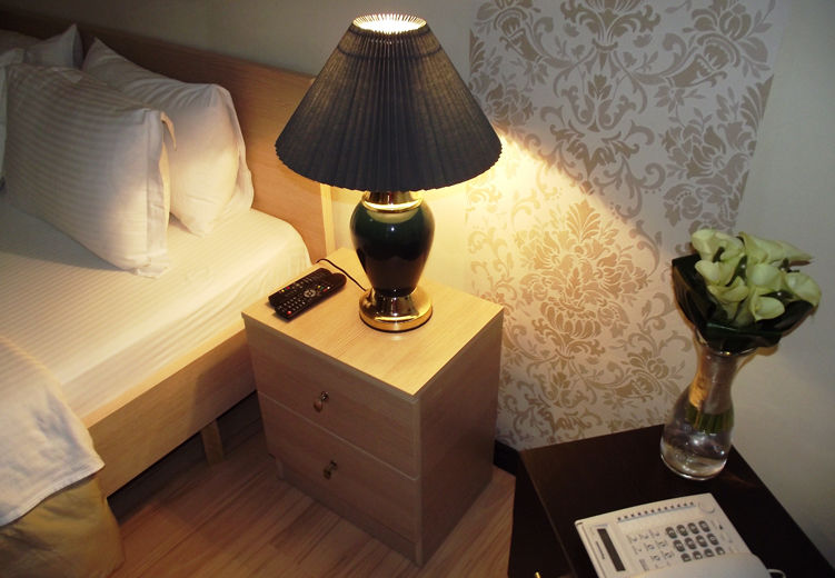 Hotel Eagle ティラナ エクステリア 写真